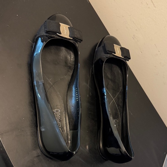 Salvatore Ferragamo Black Patent Leather Flats with Ferragamo Signature Bow, 9B - Picture 7 of 15